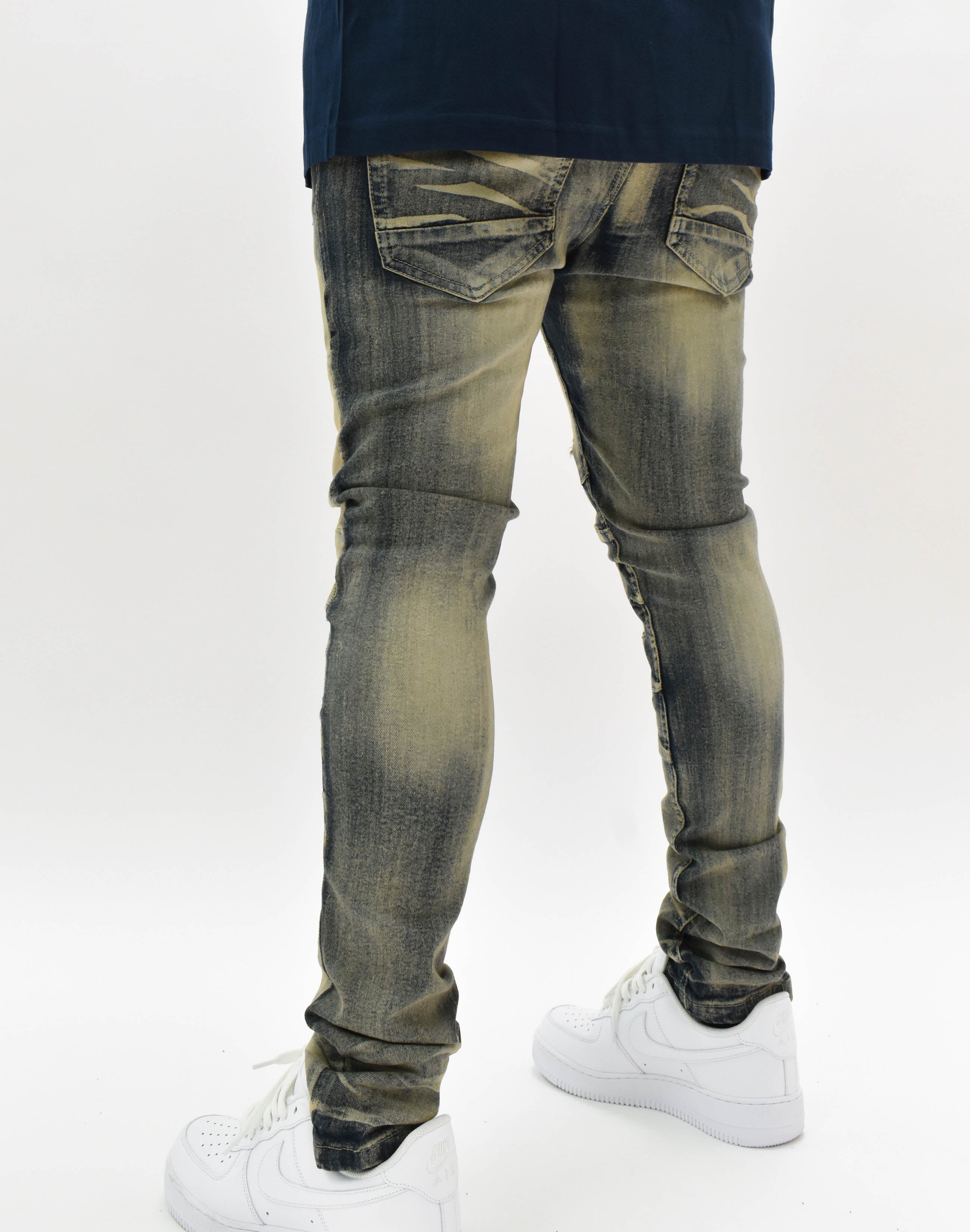 D20027 Vintage Ripped Denim