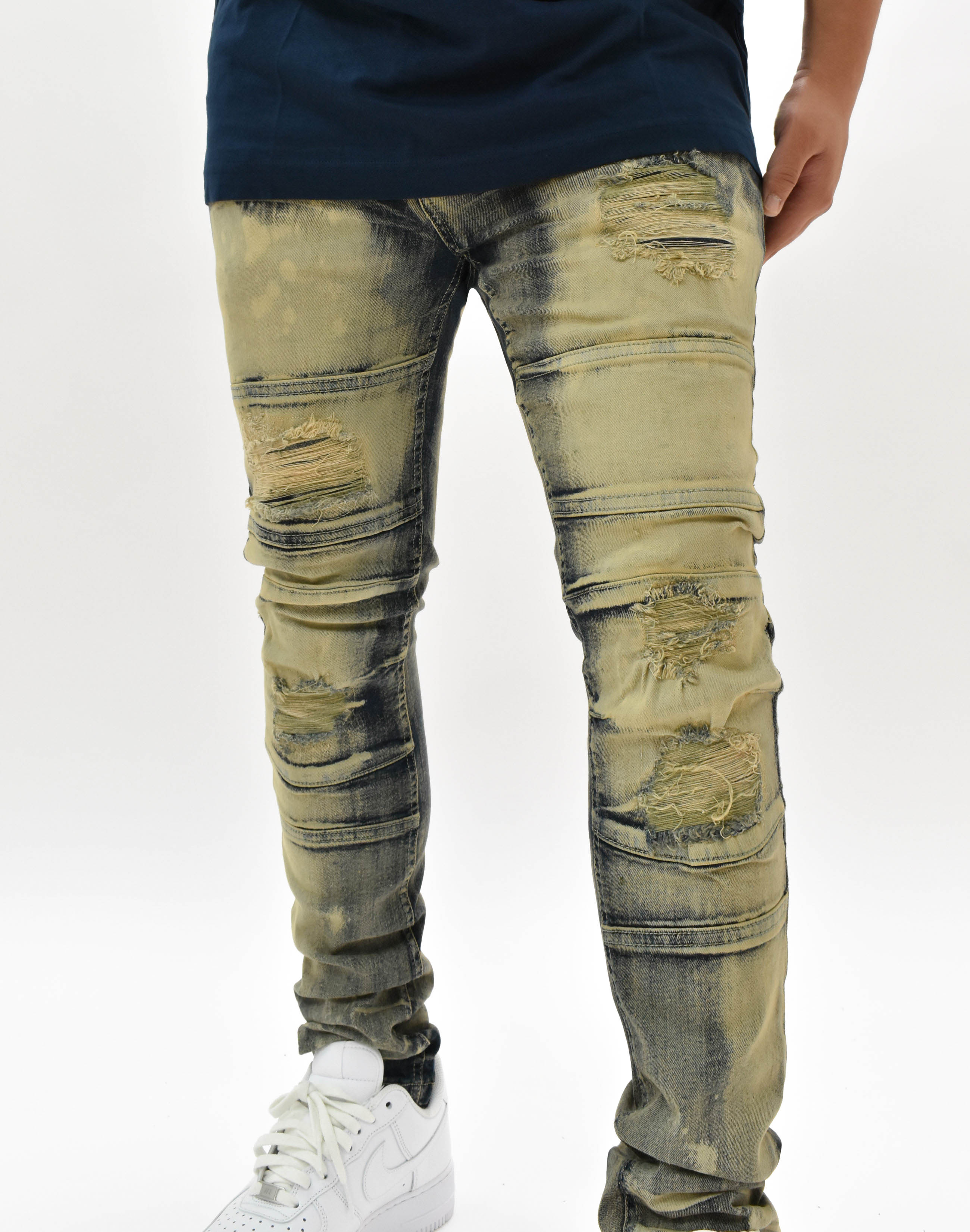 D20027 Vintage Ripped Denim