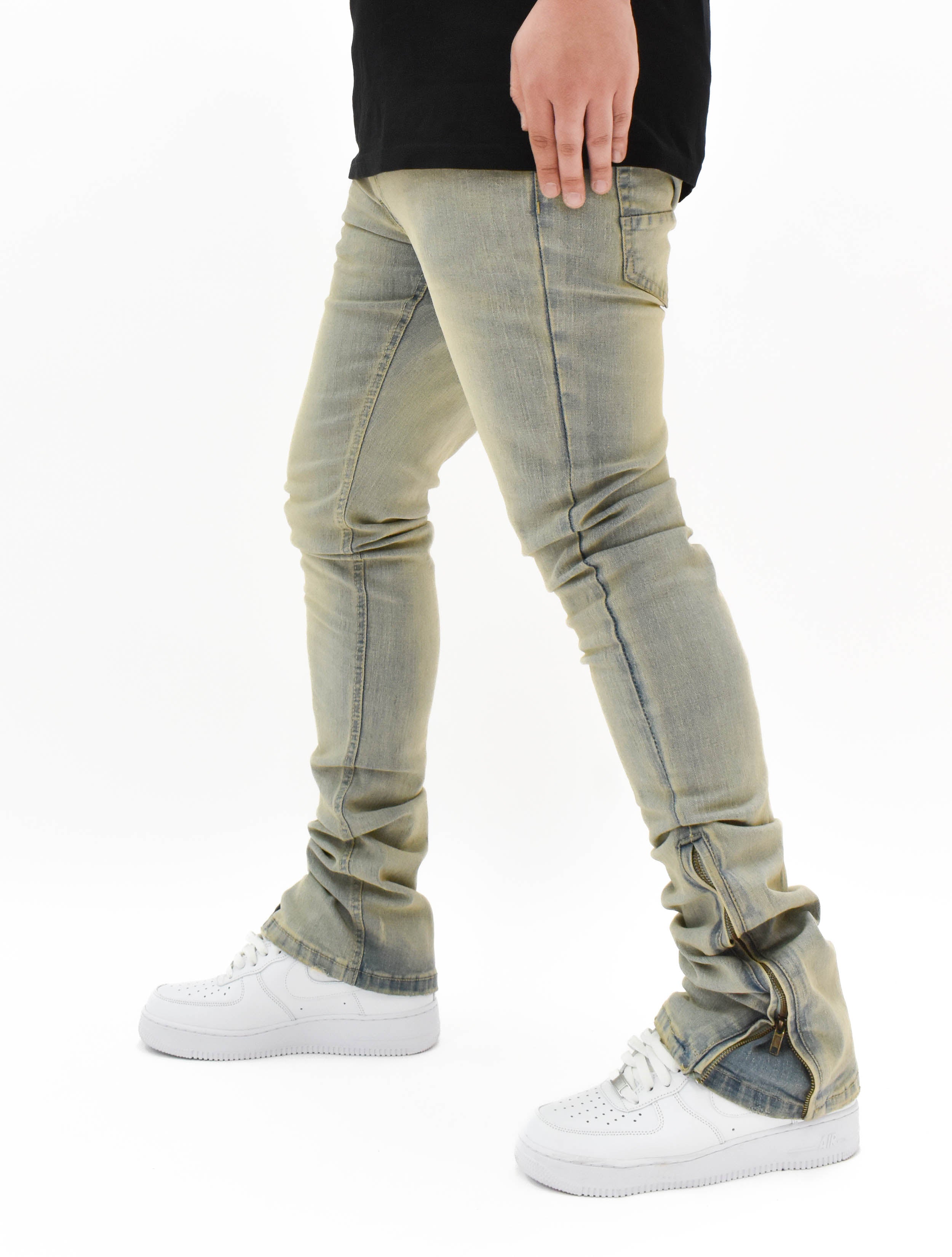 R651 Zip Flared Denim