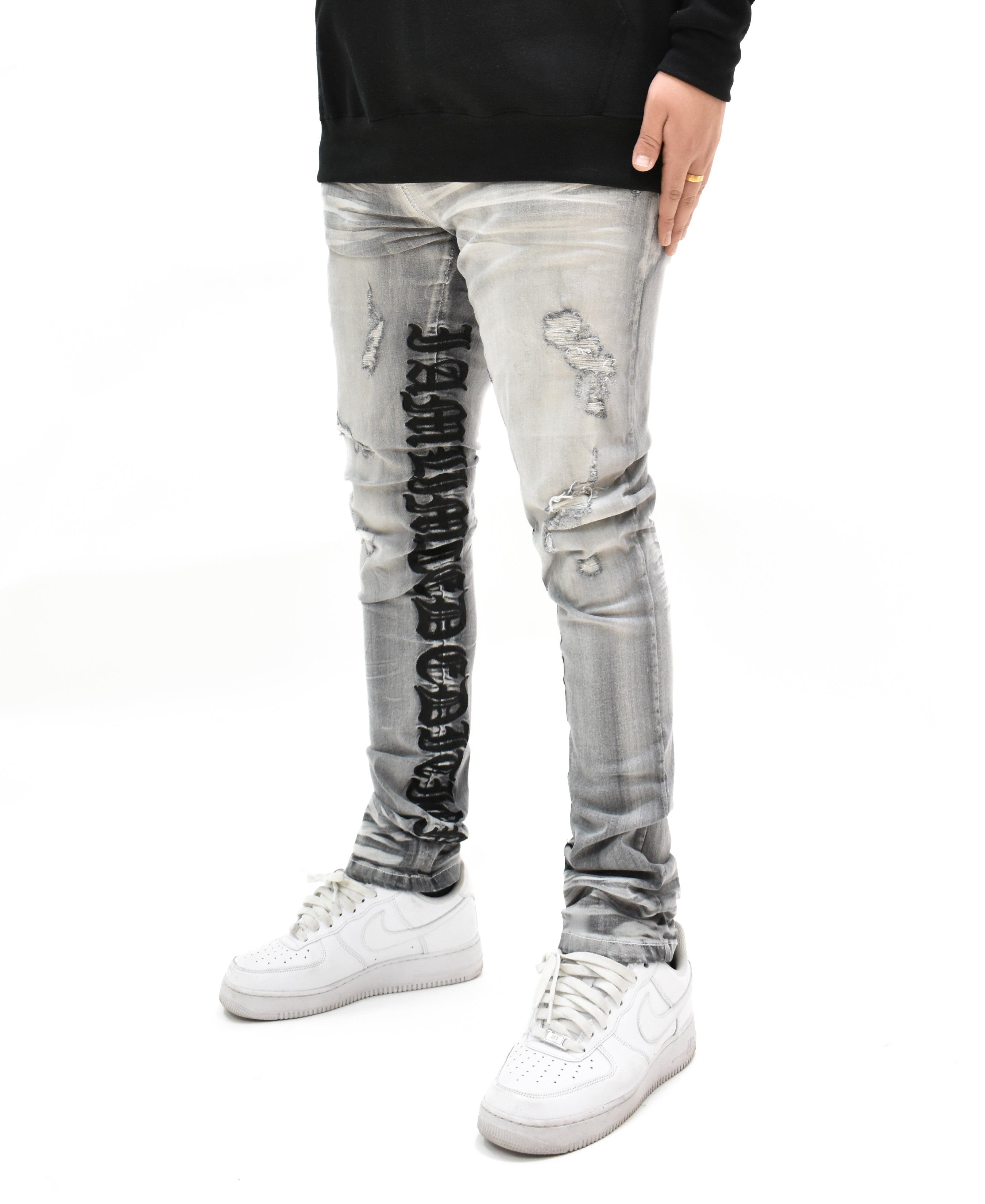 T4018 Embroidered Ripped Denim