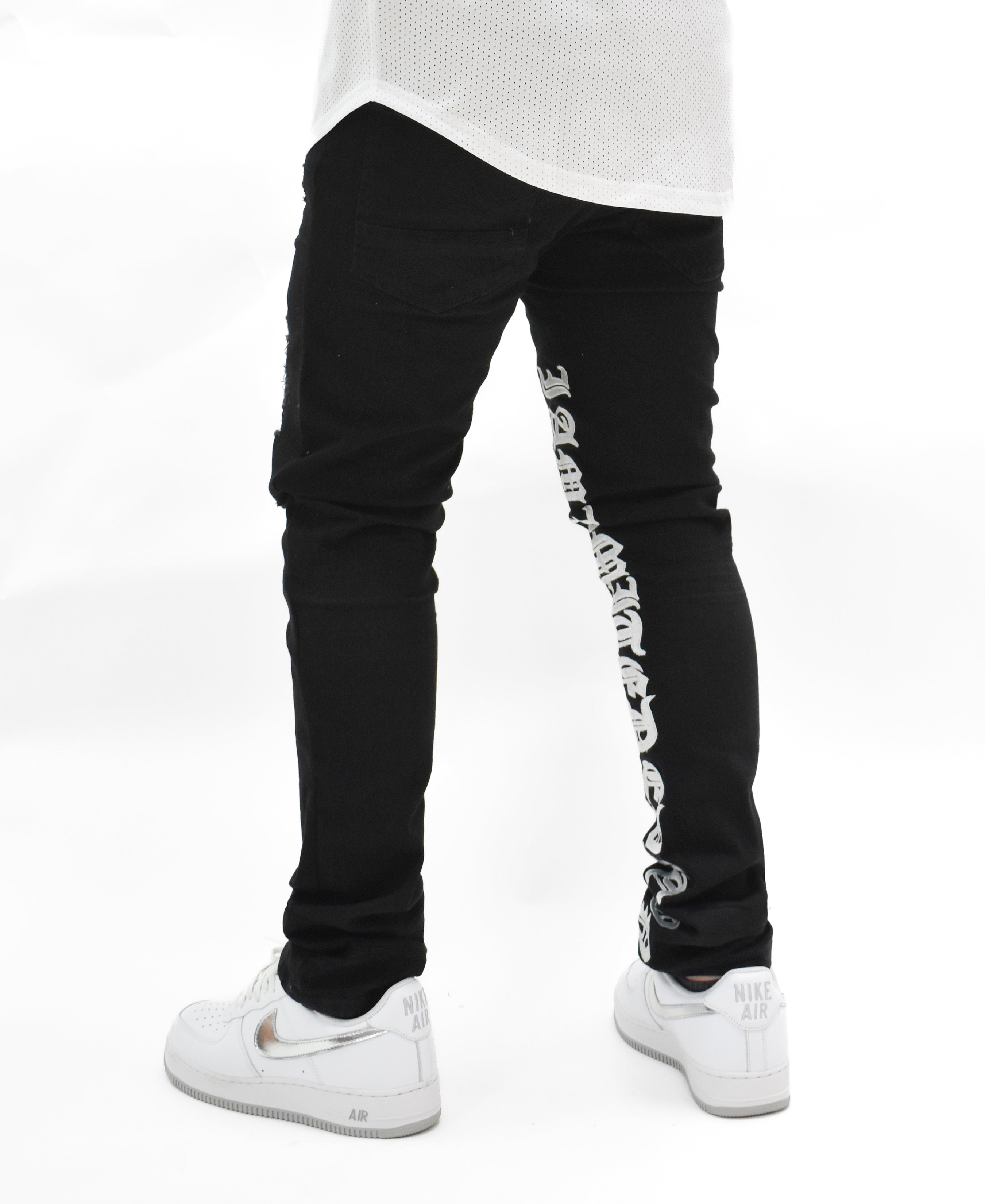 T4018 Embroidered Ripped Denim