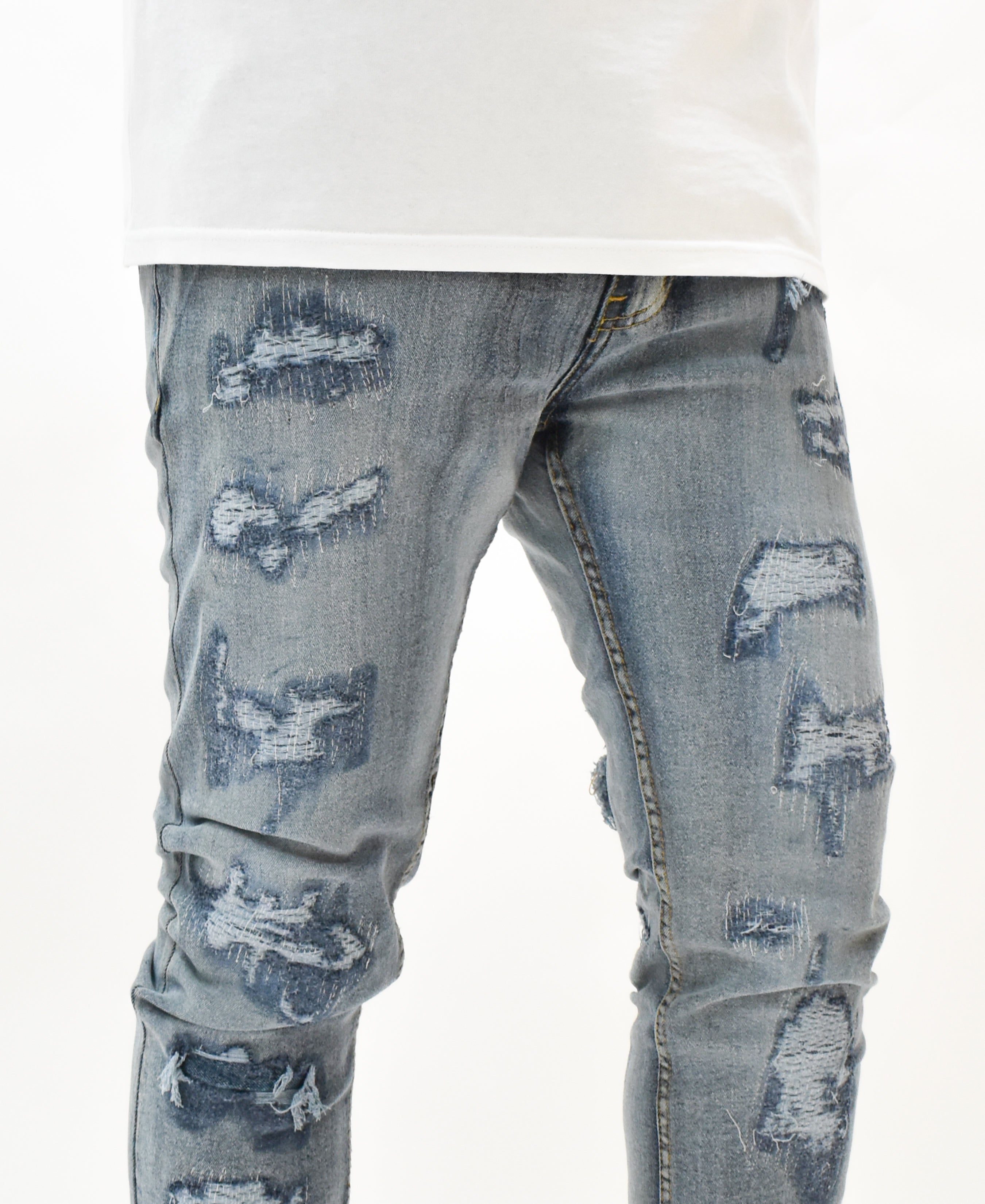 EV330141 Ripped Denim
