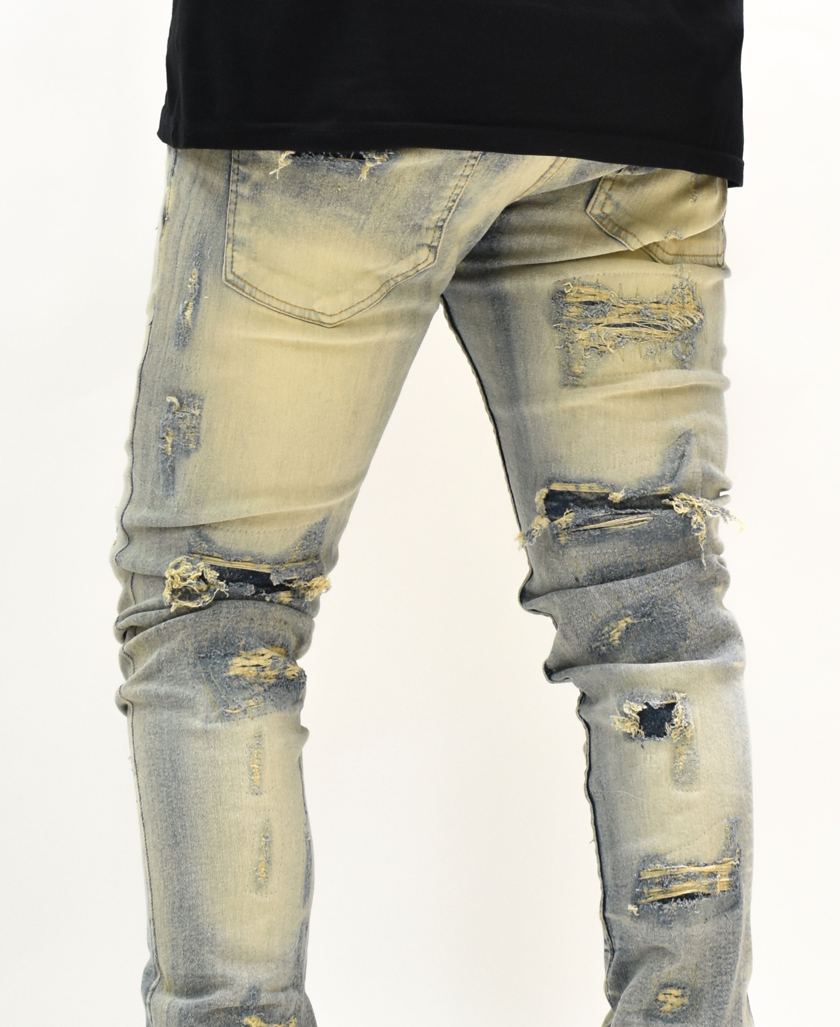 EV330141 Ripped Denim