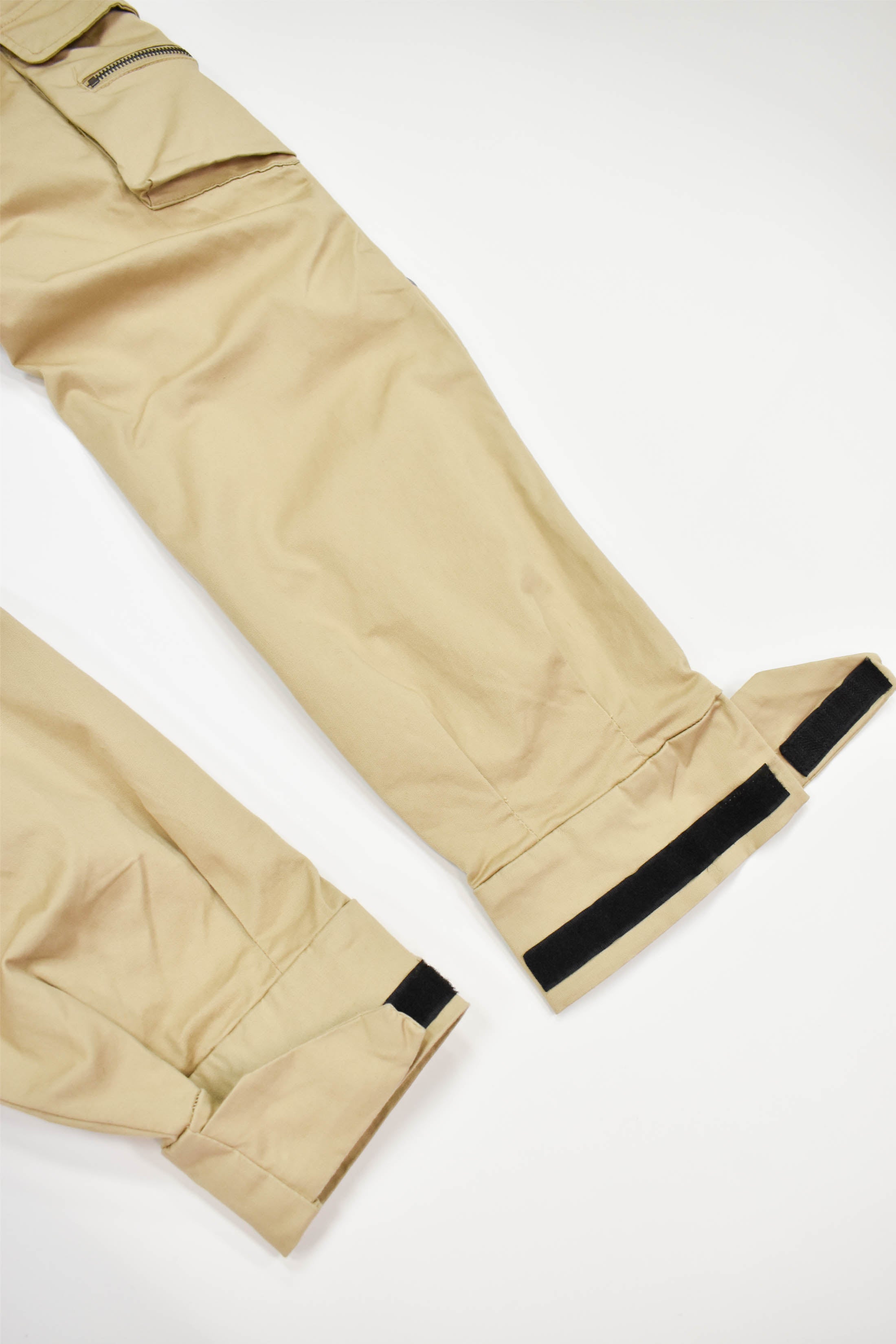 D2002 Reflective Cargo Joggers