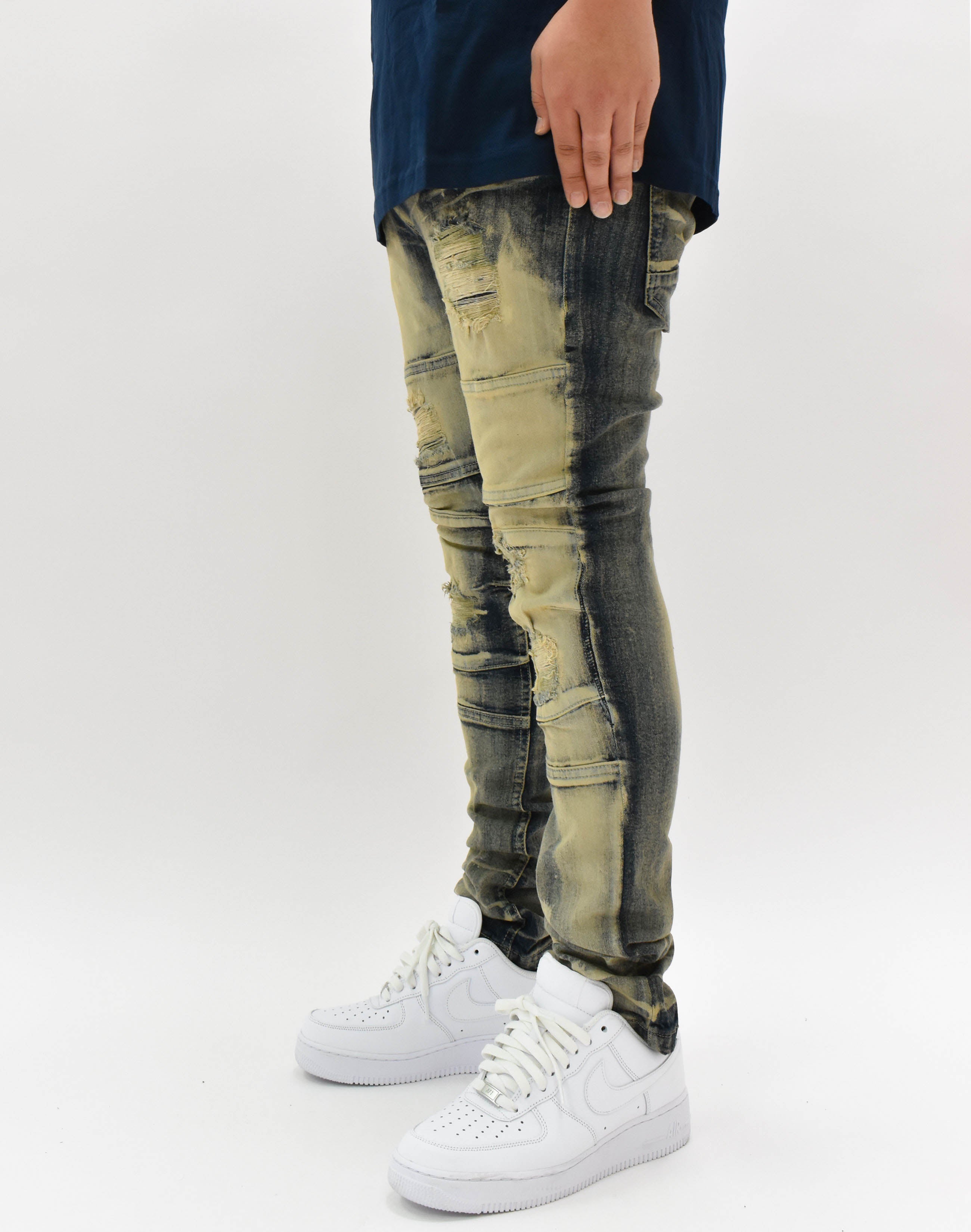 D20027 Vintage Ripped Denim