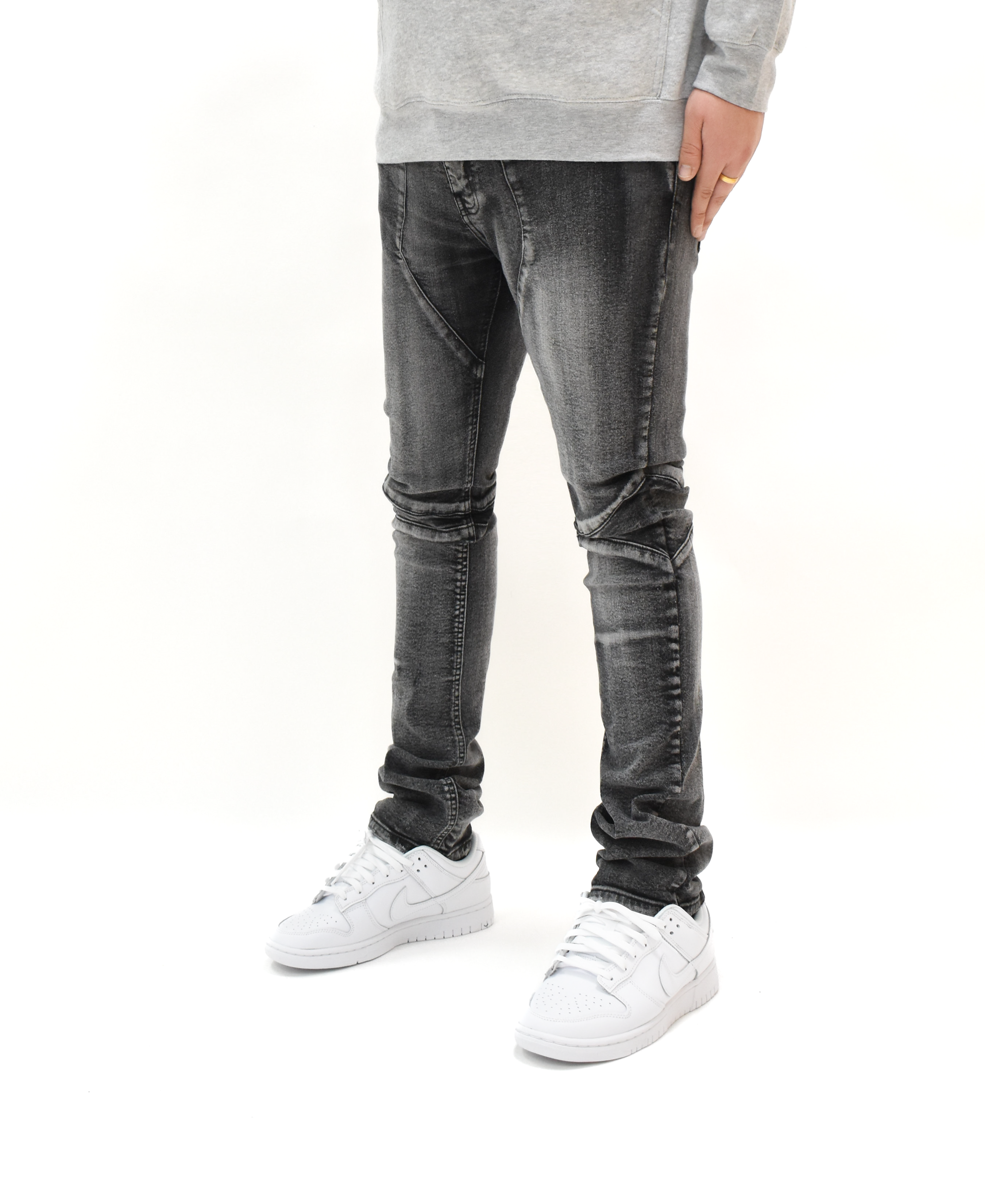 EV330046 Built Denim