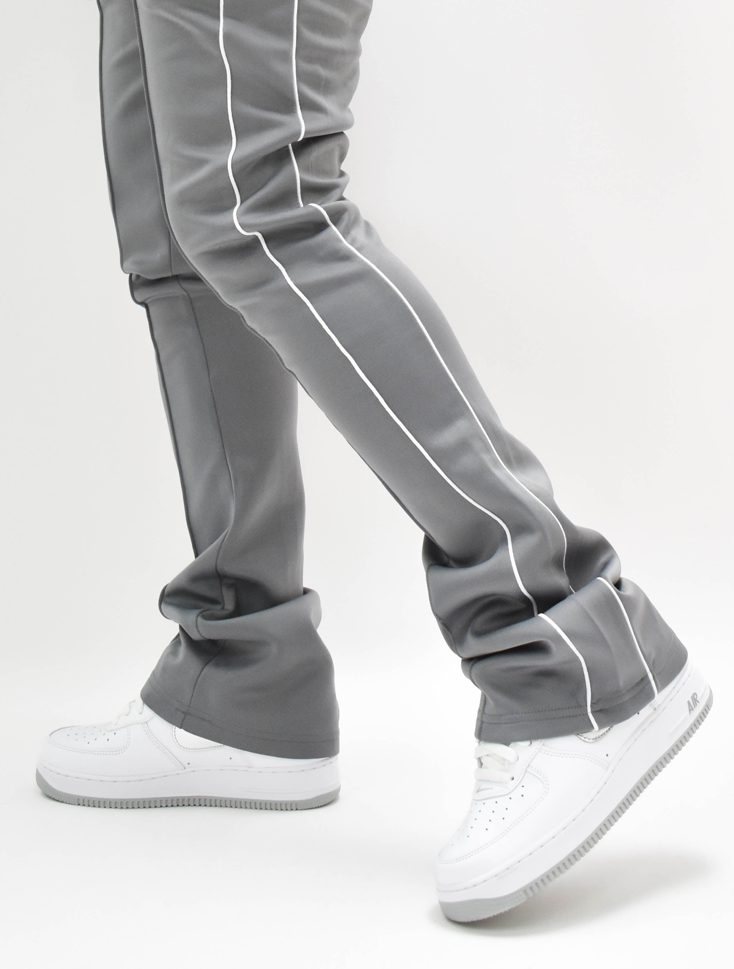 R470 Stacked Trackpants