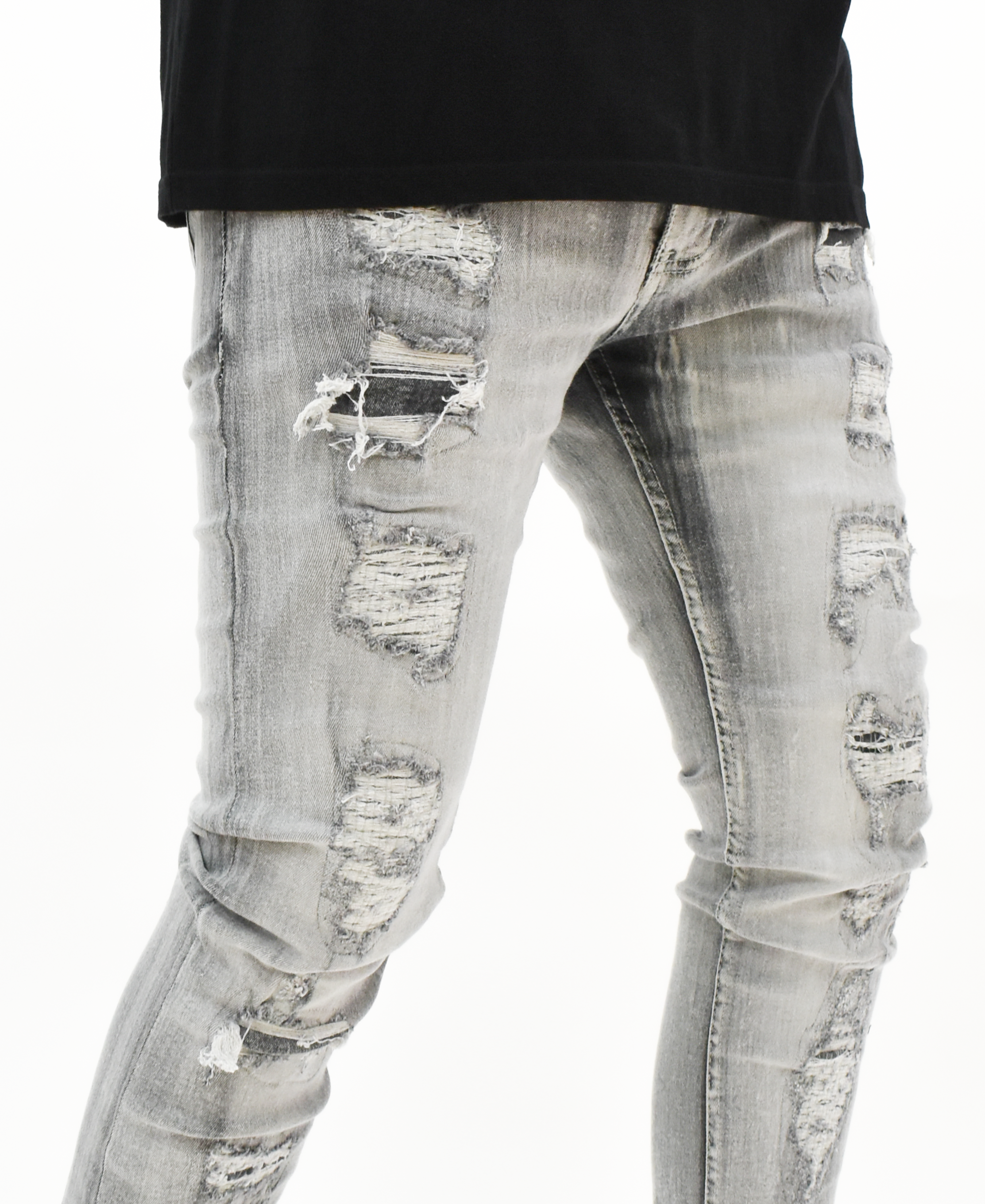 EV330141 Ripped Denim