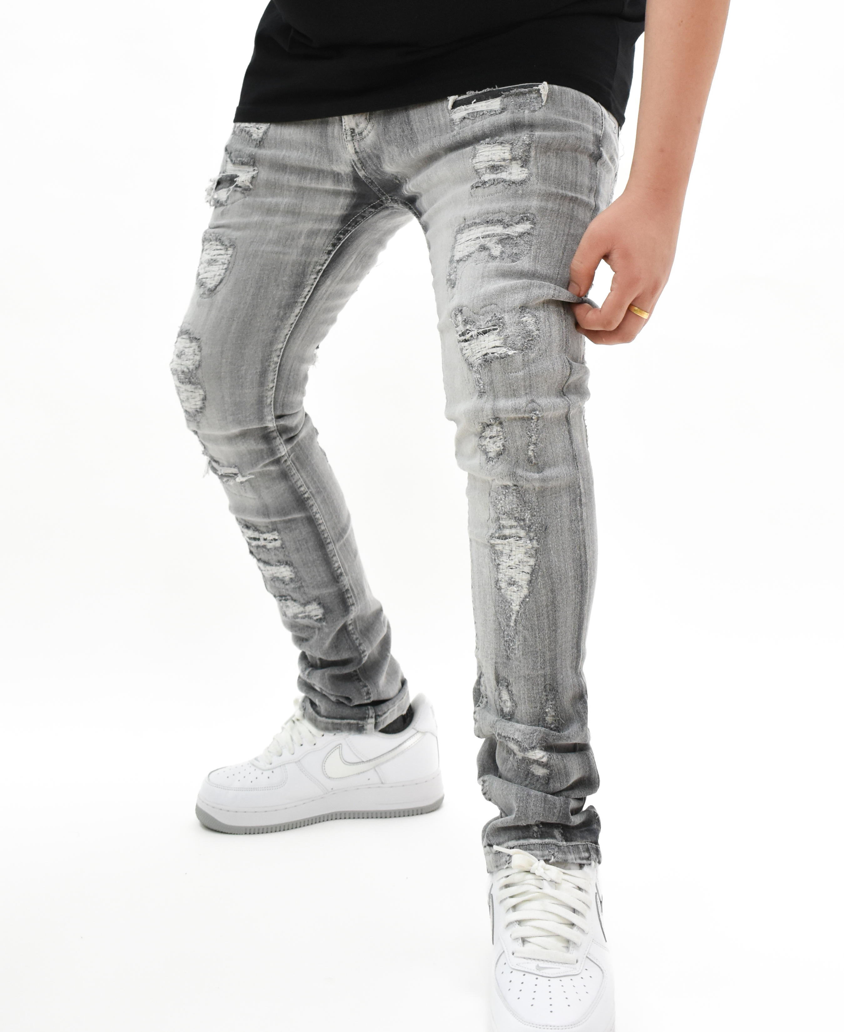 EV330141 Ripped Denim