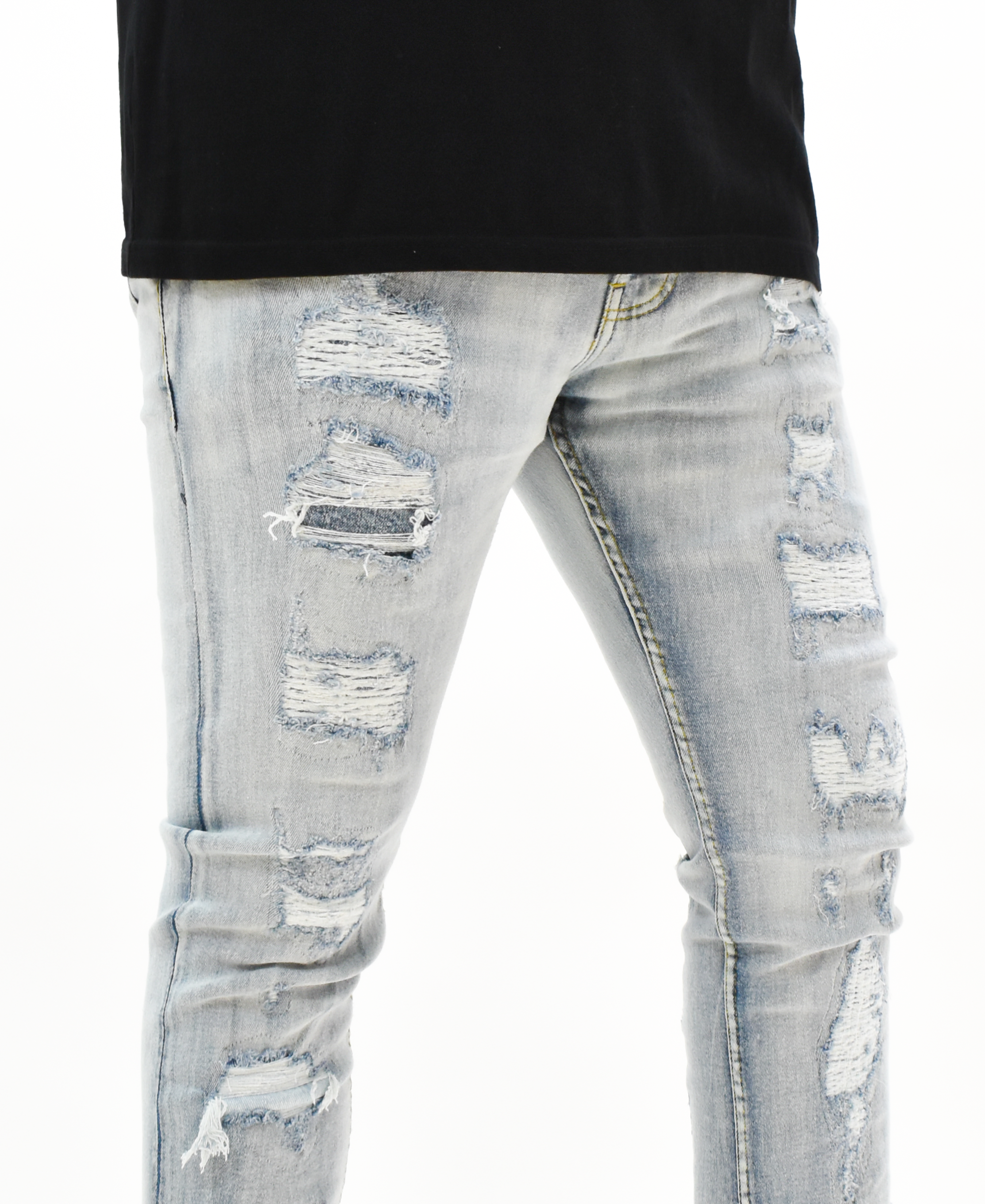 EV330141 Ripped Denim