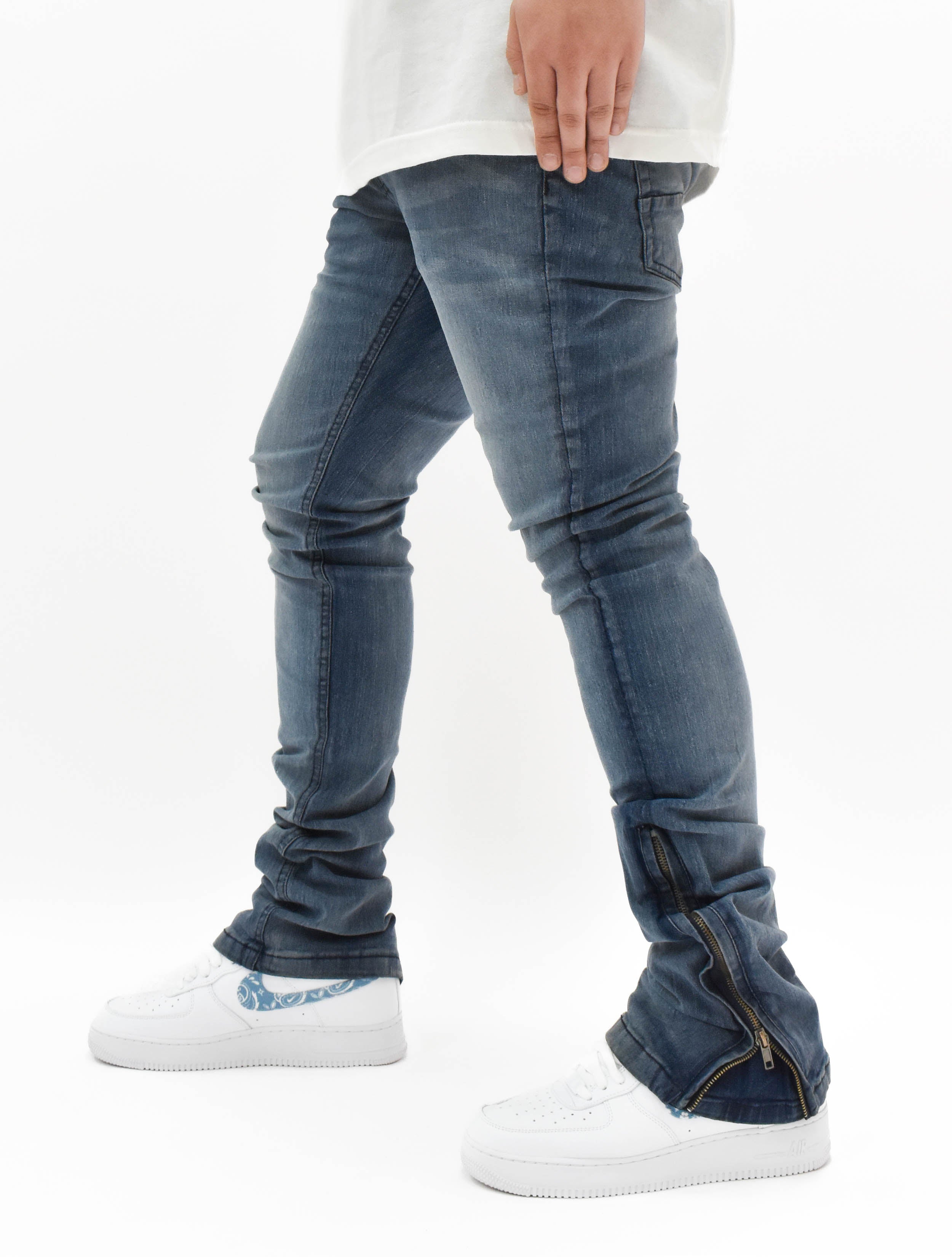 R651 Flare Stacked Zip Denim