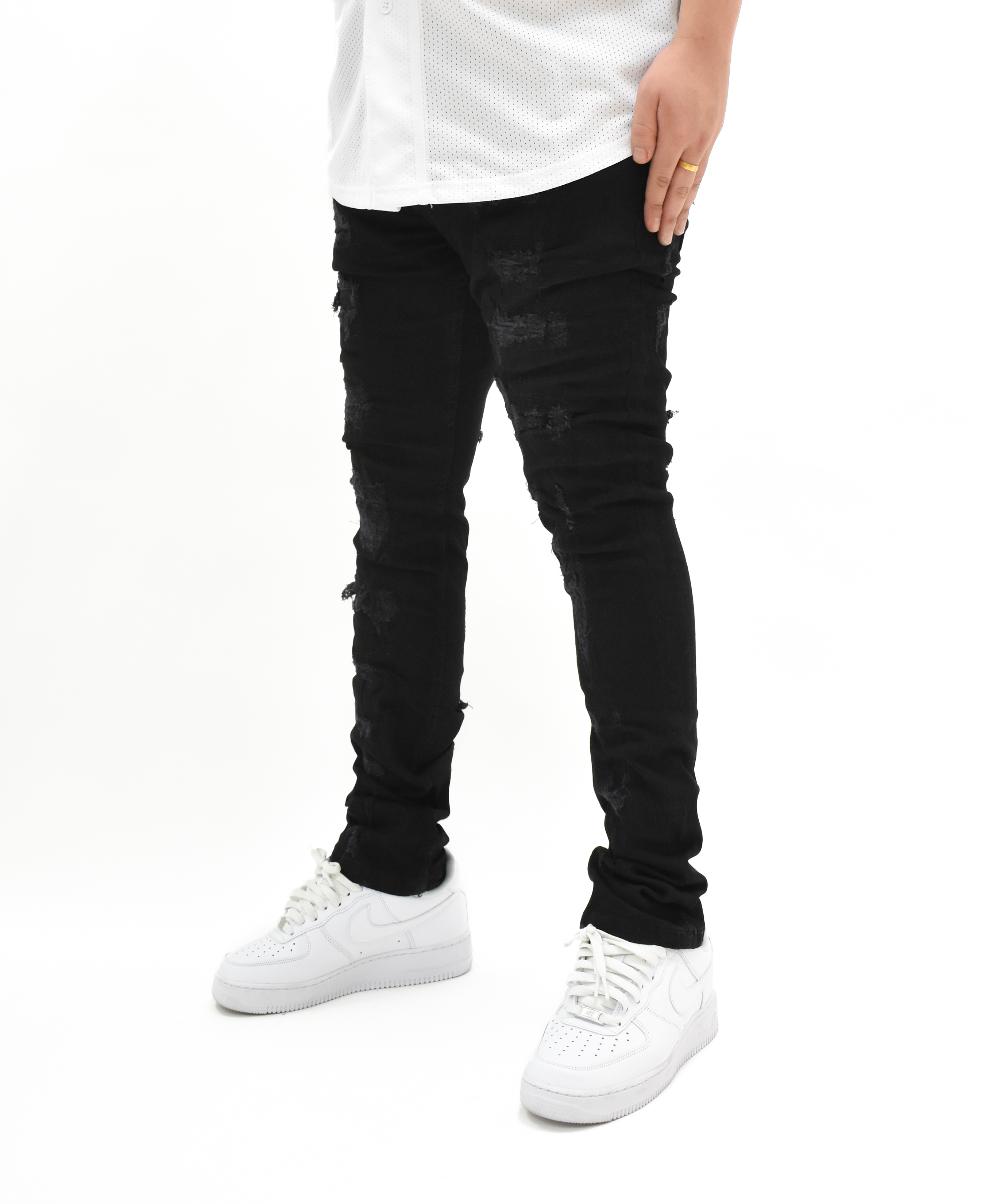 EV330141 Ripped Denim