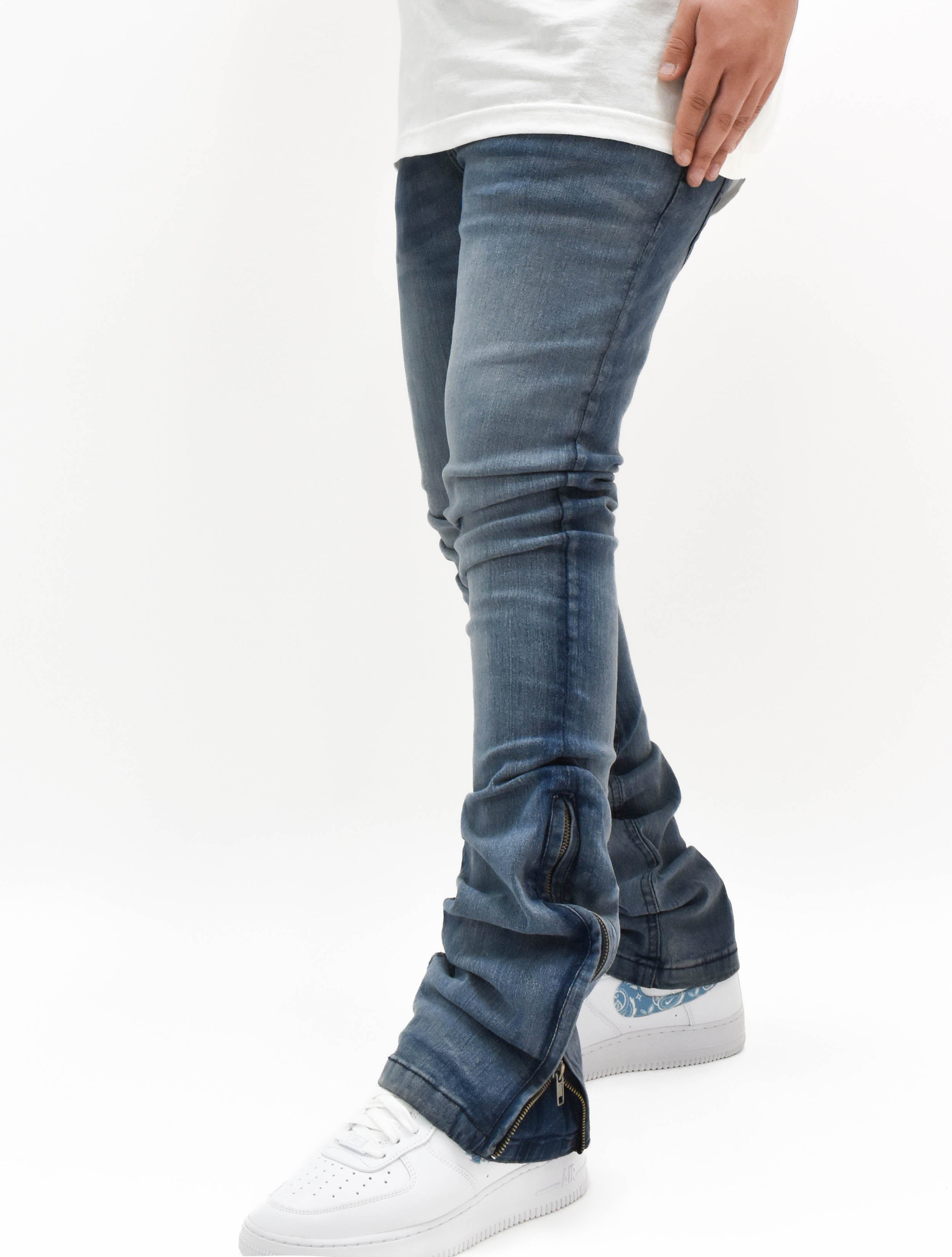 R651 Zip Flared Denim