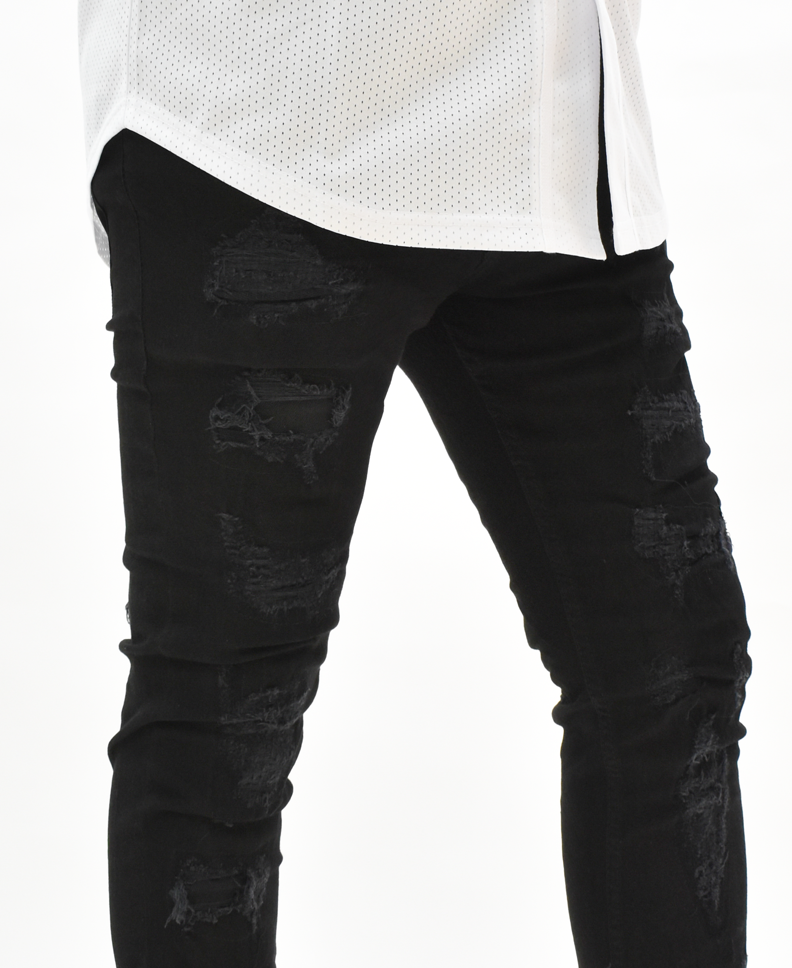 EV330141 Ripped Denim