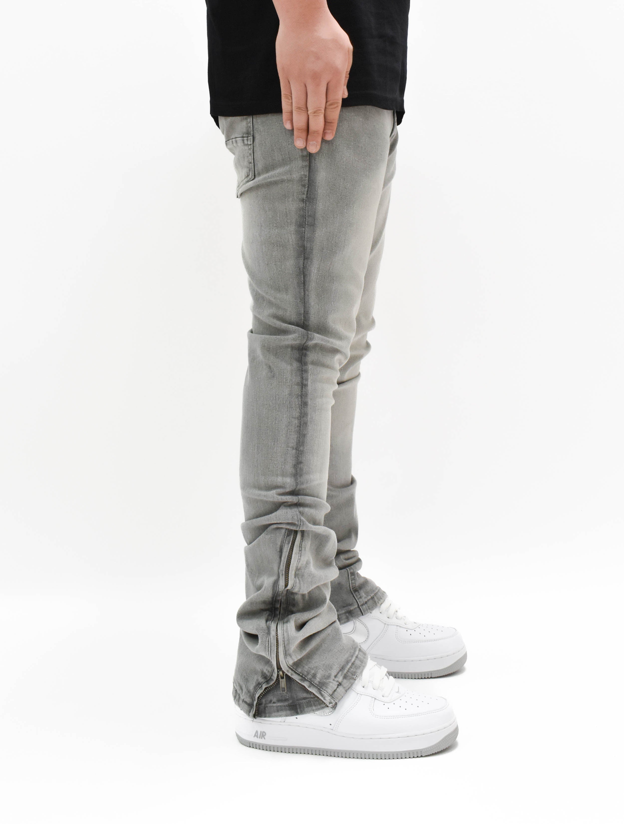 R651 Zip Flared Denim