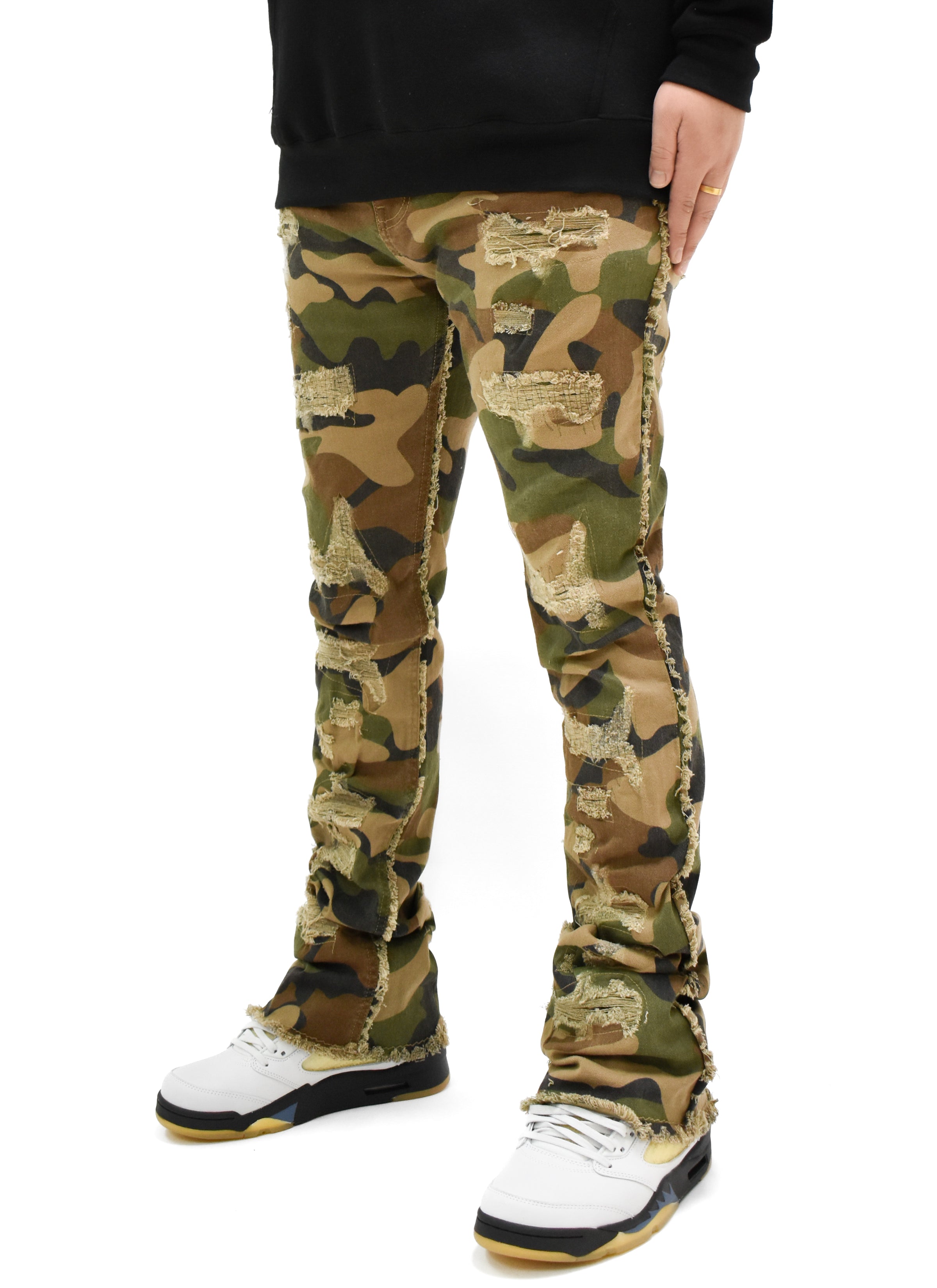 FW330104 Frayed Camo Stacked Denim